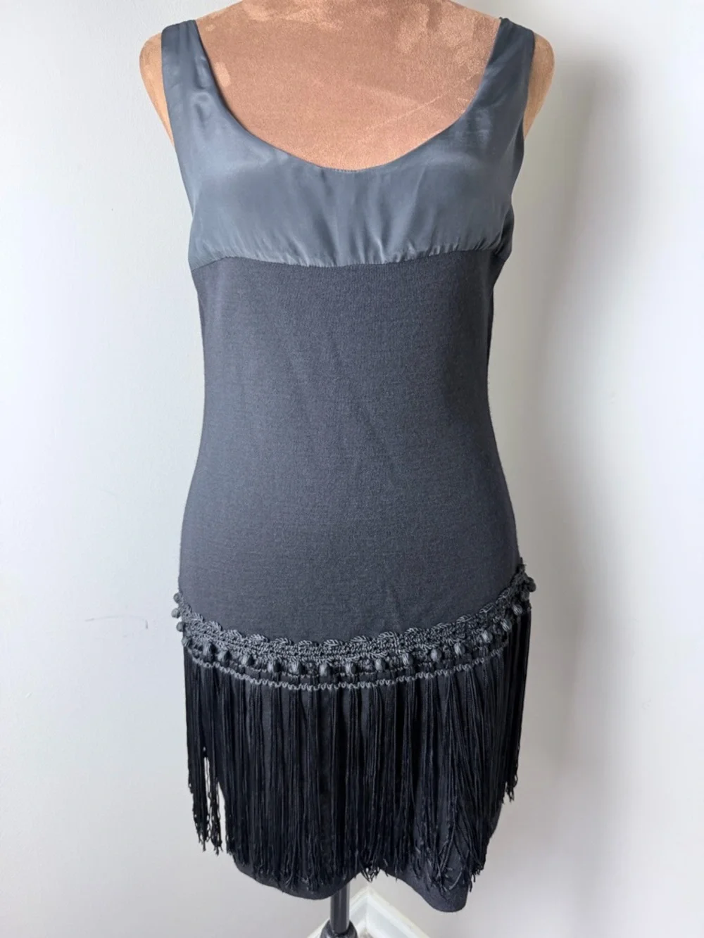 Vintage Marc Bouwer II Black Wool Dress with Gold Embroidered Logo - Picture 9 of 10